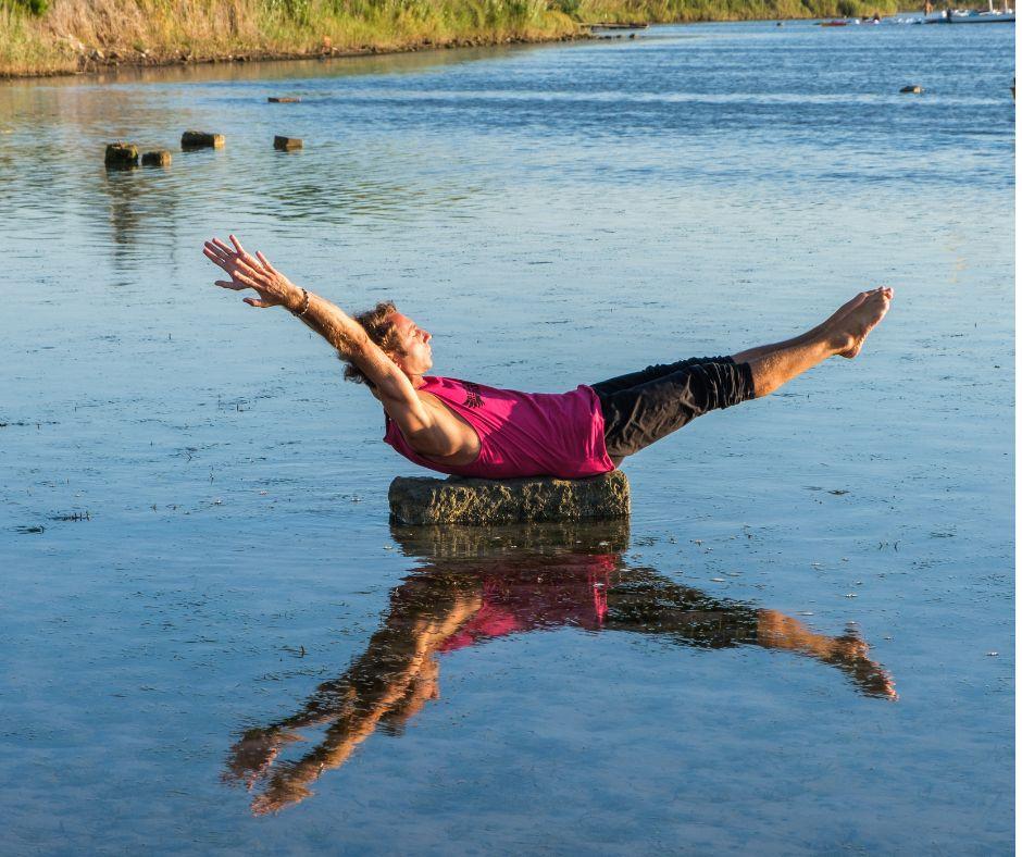 Posizioni Yoga per il core: non solo Navasana