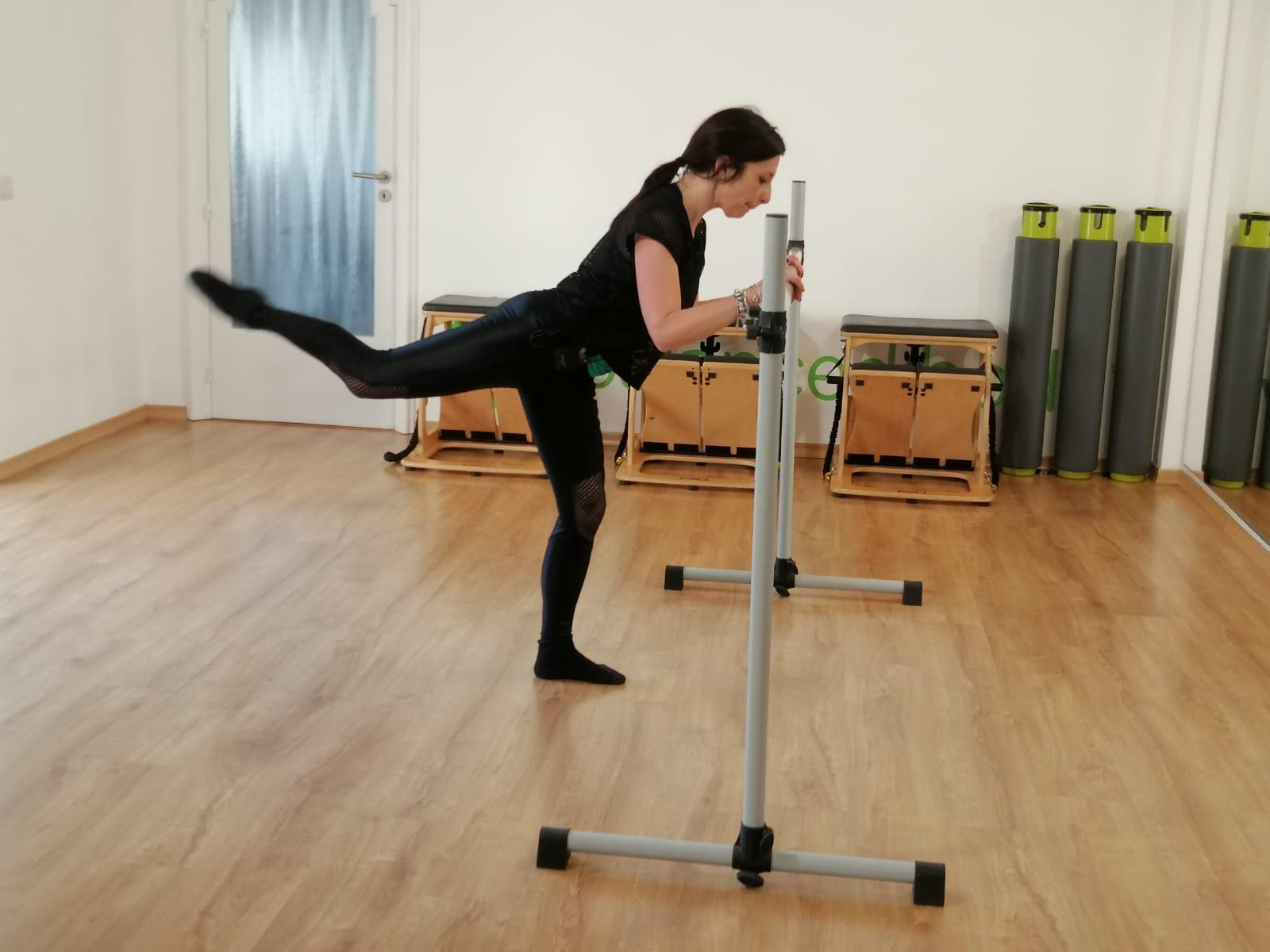 Pilates barre video per gambe e glutei scolpiti