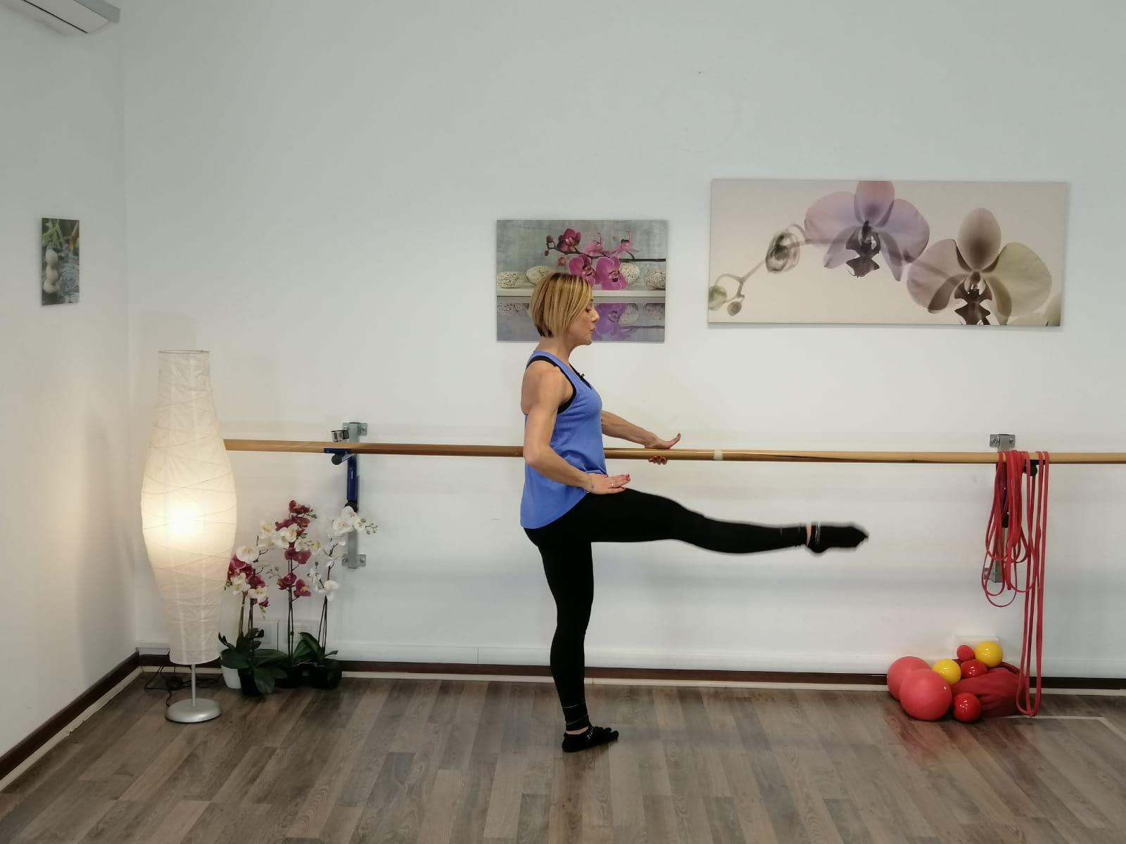 Lezione Pilates Barre a casa