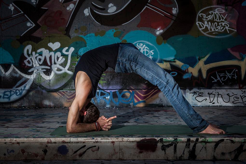 Lezione di Yoga per aprire le spalle