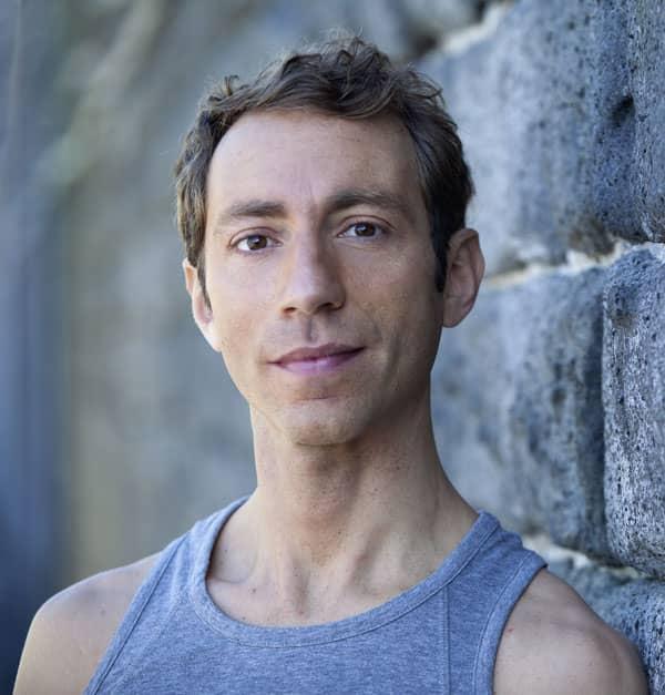 Enzo Ventimiglia, insegnante Pilates e Yoga e fondatore di Mat You Can