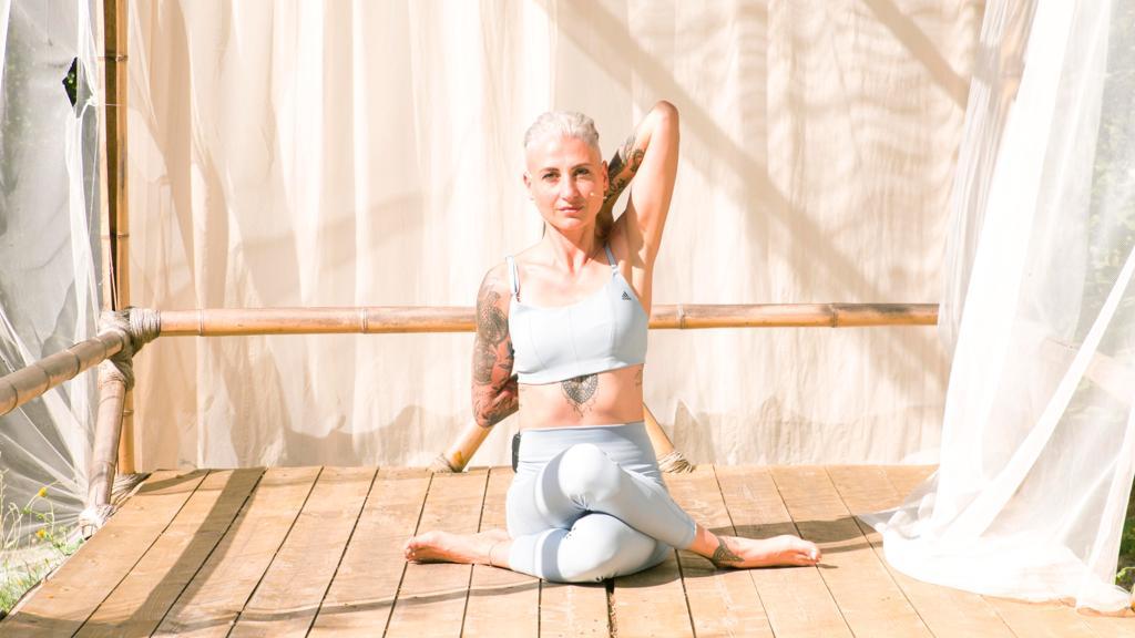 Yoga in autunno: come prepararsi alla nuova stagione